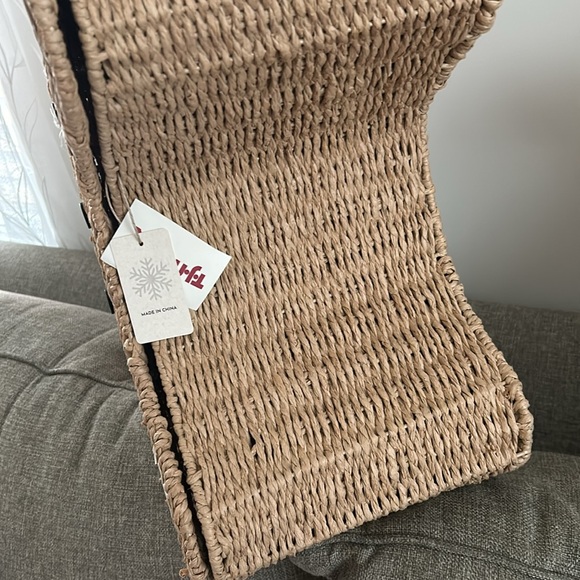 Gingerbread Wicker Baskets - Picture 8 of 16